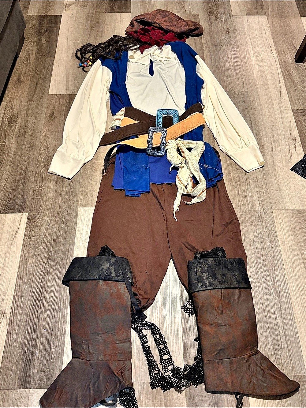 Disney Captain Jack Sparrow Deluxe Costume Set Brown & Blue Size 42-46